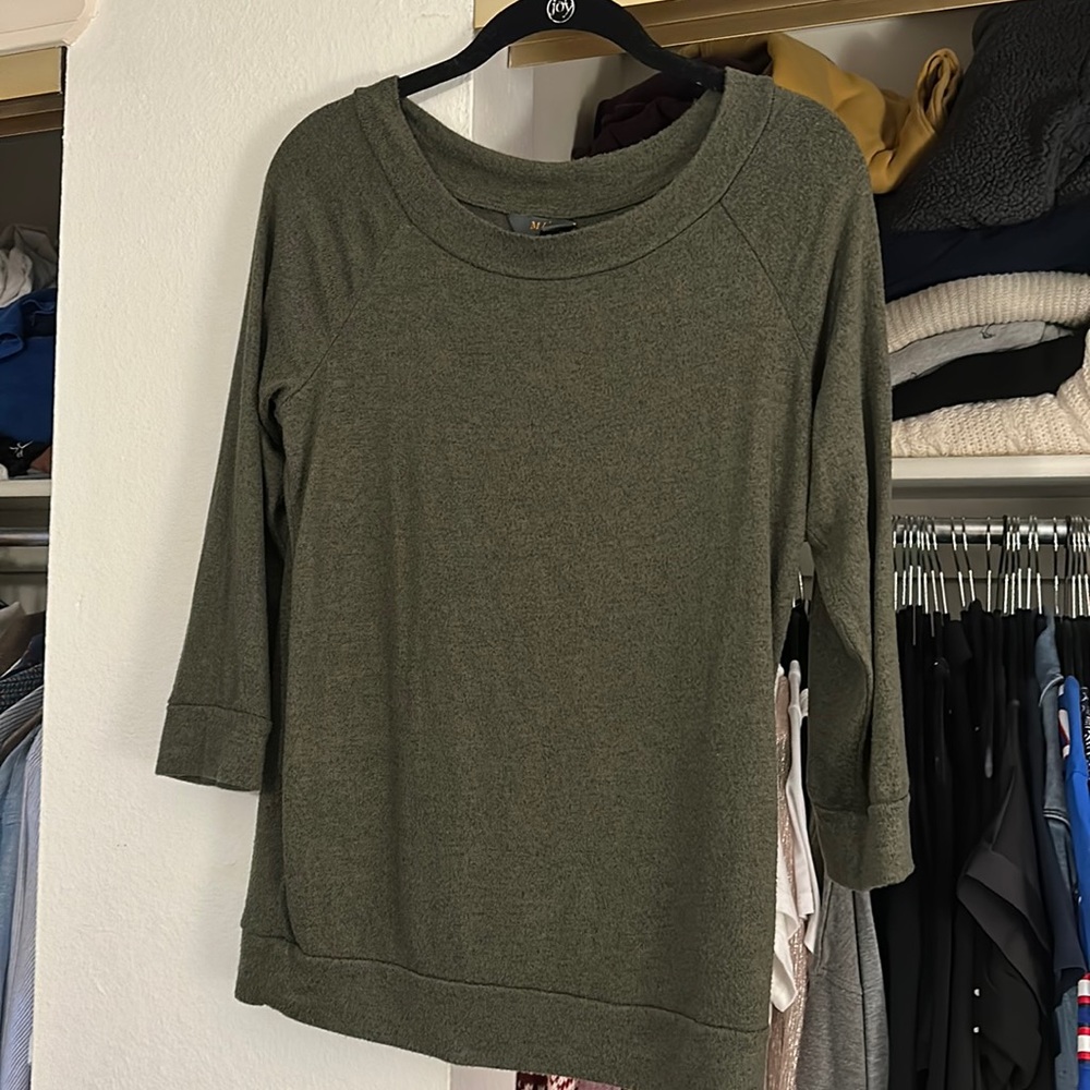 Direct green scoopneck sweater
